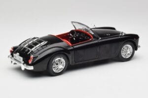 MGA English Roadster Μαύρο Revell 1:18 84559091 Μέταλλο - εικόνα 3 από 8