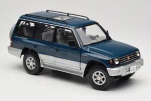 Mitsubishi Pajero V20 LWB Μπλε & Ασημί Sun Star 1:18 1212 Μέταλλο - εικόνα 6 από 8