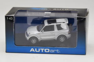Mitsubishi Pajero SWB Ασημί AUTOart 1:43 57113 Μέταλλο - εικόνα 4 από 4