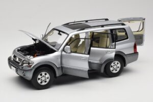 Mitsubishi Pajero V73 Μπλε YC Model 1:18 241218040102010209 Μέταλλο - εικόνα 2 από 8