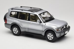 Mitsubishi Pajero V73 Μπλε YC Model 1:18 241218040102010209 Μέταλλο - εικόνα 6 από 8