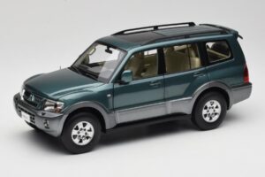 Mitsubishi Pajero V73 Πράσινο YC Model 1:18 241218040101010215 Μέταλλο