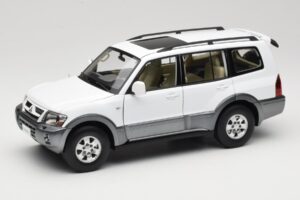 Mitsubishi Pajero V73 Λευκό YC Model 1:18 241218040103010206 Μέταλλο