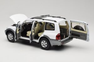 Mitsubishi Pajero V73 Λευκό YC Model 1:18 241218040103010206 Μέταλλο - εικόνα 5 από 8