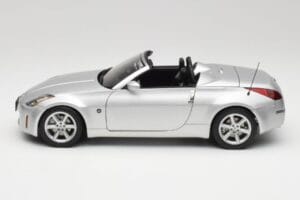 Nissan 350Z Z33 Roadster Diamond Ασημί AUTOart 1:18 77371 Μέταλλο - εικόνα 4 από 8