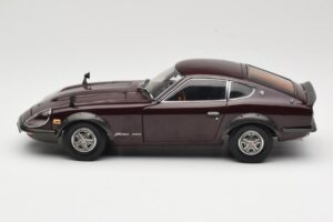 Nissan Fairlady 240Z-G S30 Μπορντό Kyosho 1:18 08212M Μέταλλο - εικόνα 4 από 8