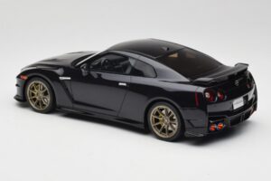 Nissan GT-R R35 Takumi Edition Midnight Purple GT Spirit 1:18 GT932 Ρητίνη - εικόνα 5 από 6