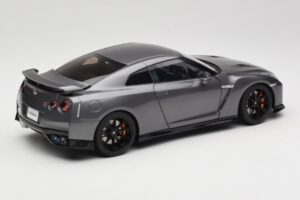 Nissan GT-R R35 Track Edition NISMO Gun Metallic MotorHelix 1:18 M83507 Μέταλλο - εικόνα 3 από 8