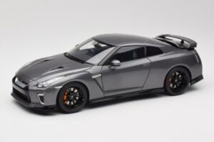 Nissan GT-R R35 Track Edition NISMO Gun Metallic MotorHelix 1:18 M83507 Μέταλλο