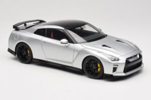 Nissan GT-R R35 Track Edition NISMO T-Spec Ultimate Metal Silver MotorHelix 1:18 M83517 Μέταλλο - εικόνα 6 από 8
