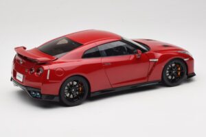 Nissan GT-R R35 Track Edition NISMO Vibrant Red MotorHelix 1:18 M83511 Μέταλλο - εικόνα 3 από 8