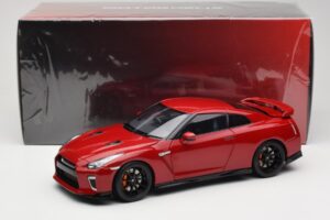 Nissan GT-R R35 Track Edition NISMO Vibrant Red MotorHelix 1:18 M83511 Μέταλλο - εικόνα 8 από 8