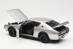 Nissan Skyline 2000 GT-R KPGC110 Ασημί Kyosho 1:18 08255S Μέταλλο - εικόνα 5 από 8