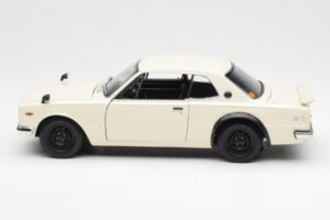 Nissan Skyline 2000 GT-R KPGC110 Λευκό Kyosho 1:18 08127W Μέταλλο - εικόνα 4 από 8
