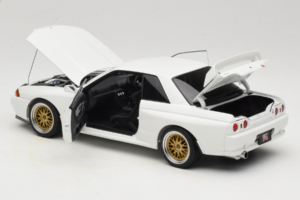 Nissan Skyline GT-R R32 V-Spec II Tuned Crystal White AUTOart 1:18 77416 Μέταλλο - εικόνα 5 από 8