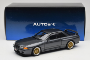 Nissan Skyline GT-R R32 V-Spec II Tuned Gun Grey Metallic AUTOart 1:18 77417 Μέταλλο - εικόνα 8 από 8
