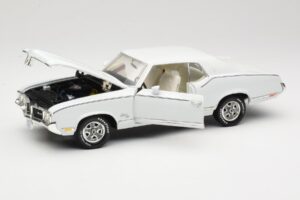Oldsmobile Cutlass SX Λευκό ERTL 1:18 33775 Μέταλλο - εικόνα 2 από 8