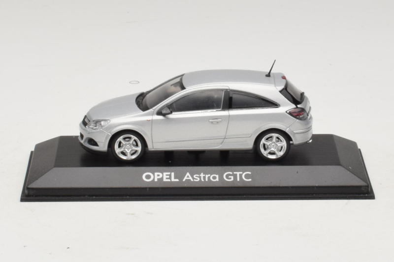 Opel Astra H GTC Ασημί Minichamps 1:43 ASTRA003 Μέταλλο