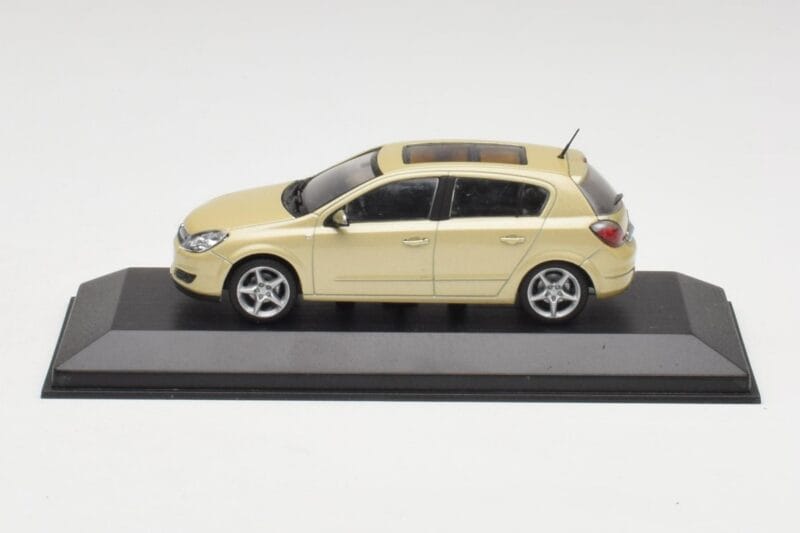 Opel Astra H Κίτρινο Μεταλλικό Minichamps 1:43 403043003 Μέταλλο