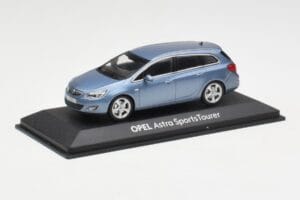 Opel Astra J Sports Tourer Blue Metallic Minichamps 1:43 400049012 Μέταλλο - εικόνα 2 από 4