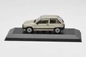 Opel Corsa A Swing Πράσινο Minichamps 1:43 400045002 Μέταλλο