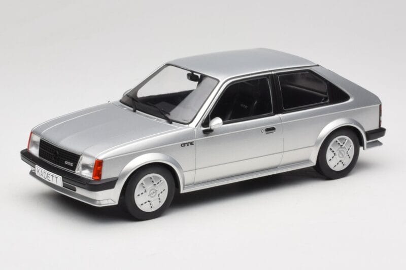 Opel Kadett D GTE Ασημί MCG 1:18 MCG18533 Μέταλλο