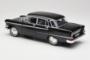 Opel Kapitan P2 Μαύρο Revell 1:18 08821 Μέταλλο - εικόνα 7 από 8