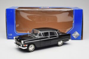 Opel Kapitan P2 Μαύρο Revell 1:18 08821 Μέταλλο - εικόνα 8 από 8