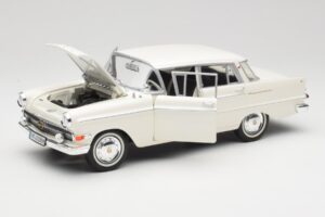 Opel Kapitan P2 Λευκό Revell 1:18 08821-M1 Μέταλλο - εικόνα 2 από 8