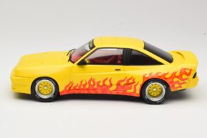 Opel Manta B Mattig Κίτρινο με Φλόγα MCG 1:18 MCG18115 Μέταλλο - εικόνα 3 από 6