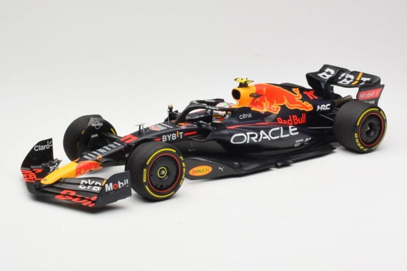 Oracle Red Bull Racing RB18 #11 S. Perez Miami GP 2022 Minichamps 1:18 110220511 Μέταλλο