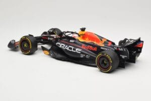 Oracle Red Bull Racing RB19 #1 M. Verstappen Winner Italian GP 2023 Minichamps 1:18 110231501 Μέταλλο - εικόνα 5 από 6