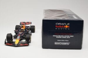Red Bull Racing RB20 #1 M. Verstappen Winner China GP 2024 Minichamps 1:18 110240501 Μέταλλο - εικόνα 6 από 6