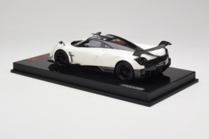 Pagani Huayra BC White Metallic Yy Model 1:18 REMC025 Ρητίνη - εικόνα 5 από 7
