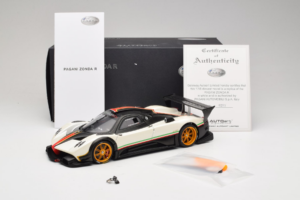 Pagani Zonda R Revolucion Λευκό AUTOart 1:18 78262 Μέταλλο - εικόνα 8 από 8