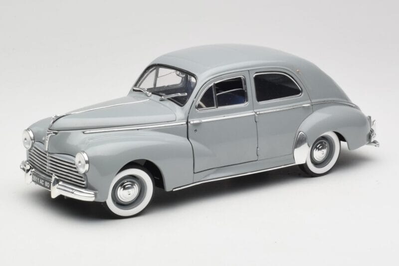 Peugeot 203 Gris Clair Solido 1:18 8145 Μέταλλο