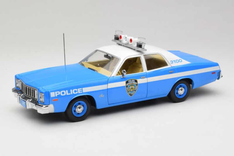 Plymouth Fury Police Pursuit New York Police Department GreenLight 1:18 19043 Μέταλλο