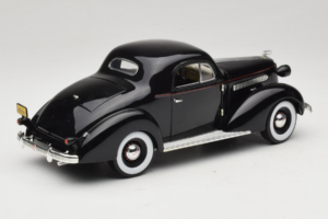 Pontiac Deluxe Μαύρο Signature Models 1:18 18106 Μέταλλο - εικόνα 3 από 8