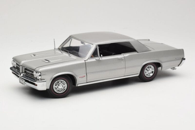 Pontiac GTO Ασημί Sun Star 1:18 1821 Μέταλλο