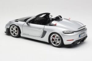 Porsche 718 Spyder RS Weissach Pack GT-Silver Metallic Norev 1:18 187270 Μέταλλο - εικόνα 7 από 8