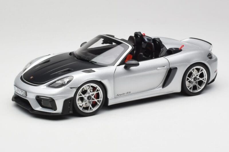 Porsche 718 Spyder RS Weissach Pack GT-Silver Metallic Norev 1:18 187270 Μέταλλο