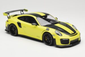 Porsche 911 GT2 RS 991.2 Weissach Package Πράσινο Μαύρες Ζάντες Minichamps 1:18 155068300-1 Μέταλλο - εικόνα 4 από 6