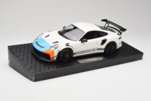 Porsche 911 991.2 GT3 RS Manthey Racing Λευκό & Μπλε & Πορτοκαλί Minichamps 1:18 MR-911-GT3RS-1805 Μέταλλο - εικόνα 2 από 6
