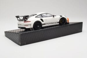 Porsche 911 991.2 GT3 RS Manthey Racing Λευκό & Μπλε & Πορτοκαλί Minichamps 1:18 MR-911-GT3RS-1805 Μέταλλο - εικόνα 3 από 6