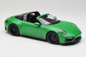 Porsche 911 991.2 Targa 4 GTS British Racing Πράσινο Minichamps 1:18 155061065 Μέταλλο - εικόνα 4 από 6