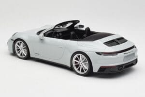 Porsche 911 992 Carrera 4 GTS Καμπριολέ Γκρι Minichamps 1:18 155063034 Μέταλλο - εικόνα 4 από 6