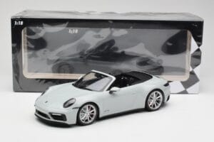 Porsche 911 992 Carrera 4 GTS Καμπριολέ Γκρι Minichamps 1:18 155063034 Μέταλλο - εικόνα 6 από 6