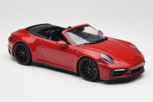 Porsche 911 992 Carrera 4 GTS Καμπριολέ Κόκκινο Minichamps 1:18 155063032 Μέταλλο - εικόνα 4 από 6