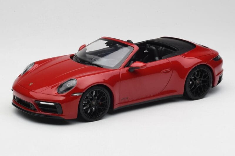 Porsche 911 992 Carrera 4 GTS Καμπριολέ Κόκκινο Minichamps 1:18 155063032 Μέταλλο