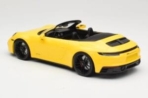 Porsche 911 992 Carrera 4 GTS Καμπριολέ Κίτρινο Minichamps 1:18 155063030 Μέταλλο - εικόνα 5 από 6